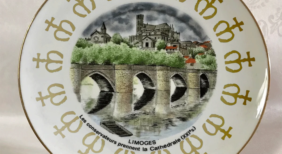 Communauté Saint-Martin : Bozo poursuit l'ultra droitisation du diocèse de Limoges.