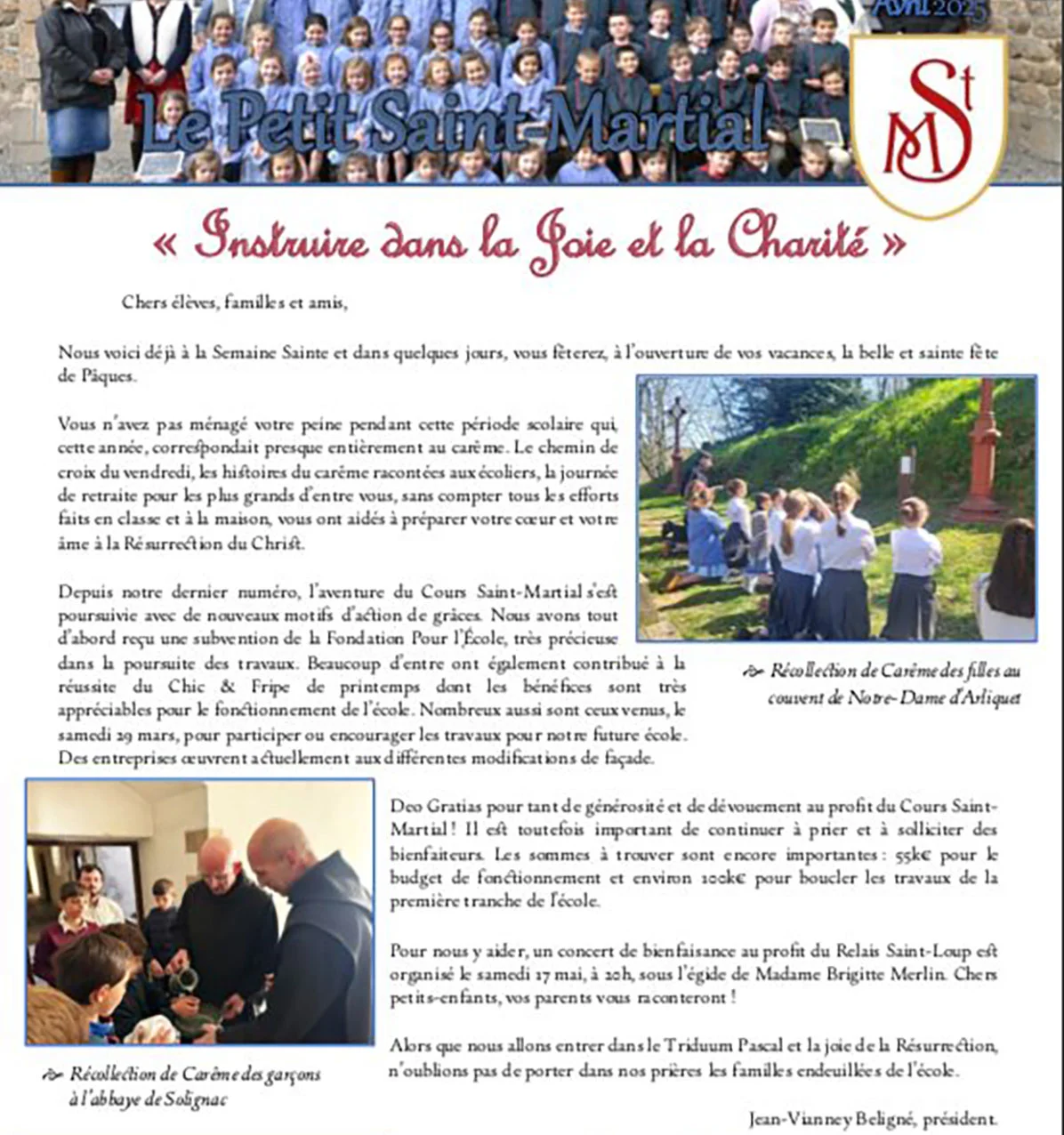 Page de bulletin d&rsquo;information « Le Petit Saint-Martial » présentant une photo de groupe d&rsquo;élèves en haut, ainsi que deux clichés illustrant les récollections de Carême au couvent de Notre-Dame d&rsquo;Arliquet et à l&rsquo;abbaye de Solignac.